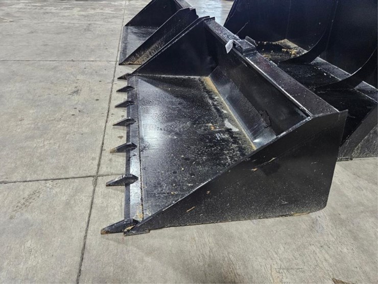 #398-•-new-kit-66"-tooth-bucket-image-2