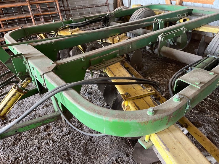 john-deere-310-image-10