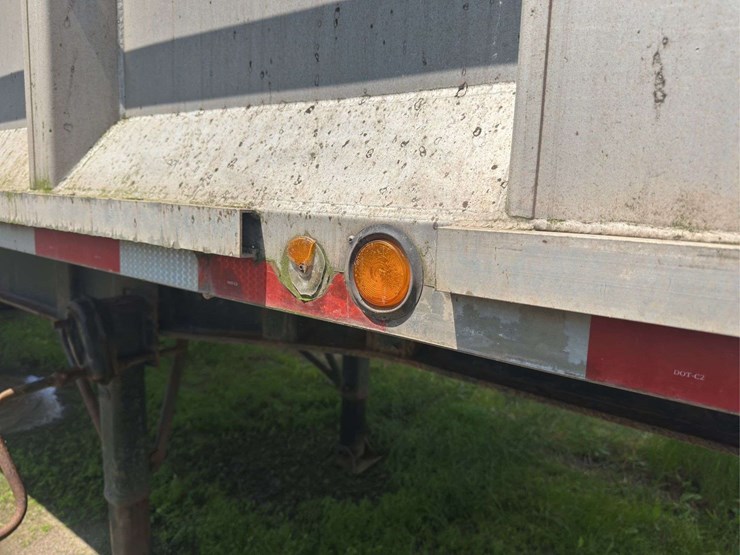 1988-custom-trailer-image-12