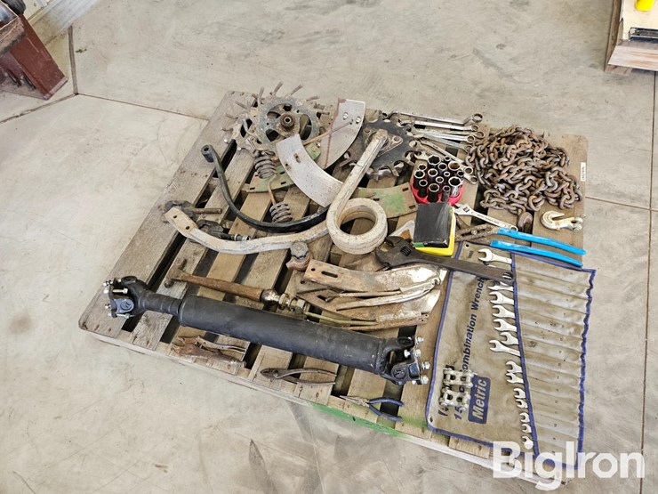 pallet-of-misc.-tools,-parts,-&-fasteners-image-3
