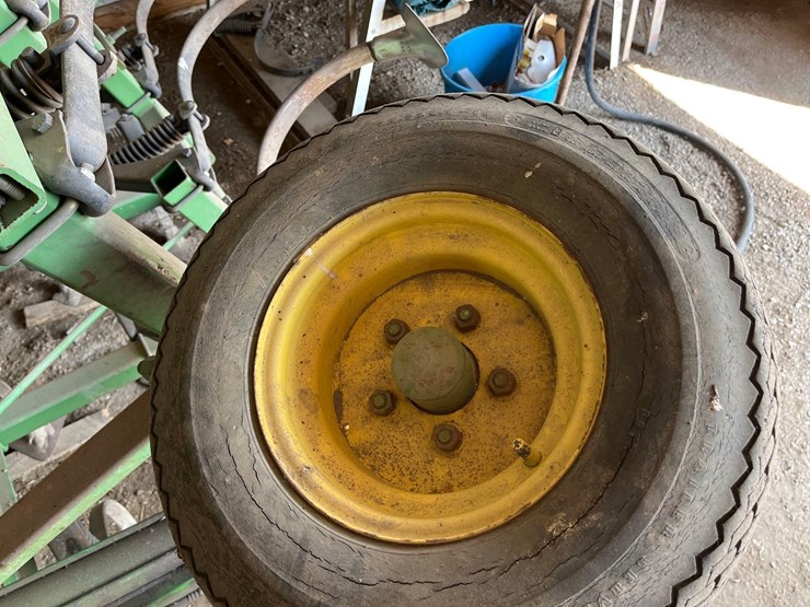 john-deere-960-cultivator-image-12