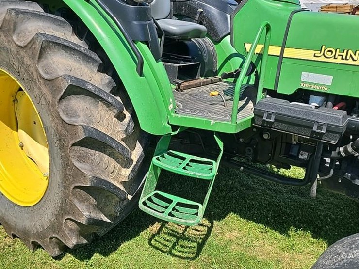 2005-john-deere-5320-image-37