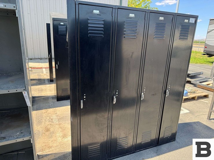 metal-ventilated-lockers-image-2