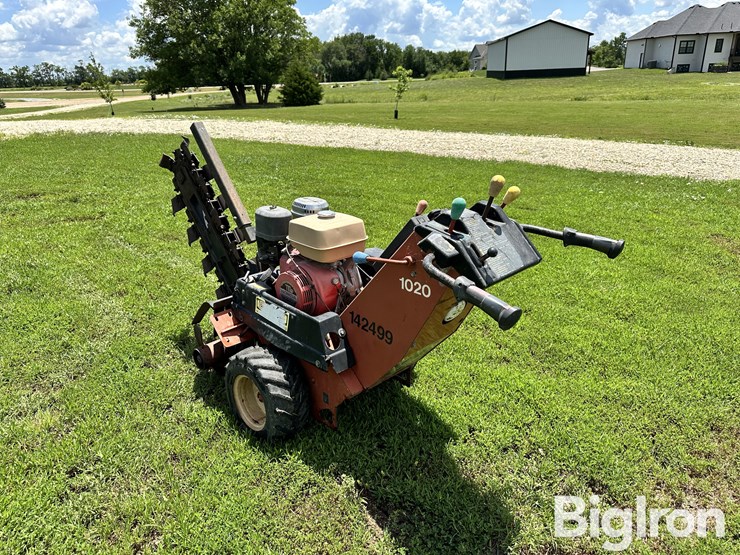 ditch-witch-1020-image-5