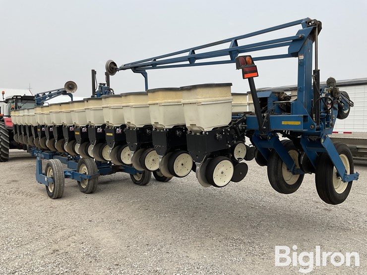 kinze-3600-image-7