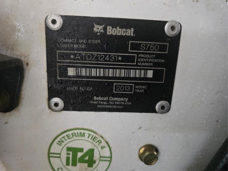 2013-bobcat-s750-image-36