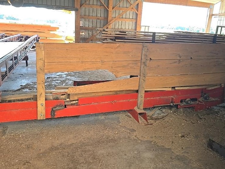 #115-•-roll-case-with-conveyor-and-side-transfer-deck-image-16