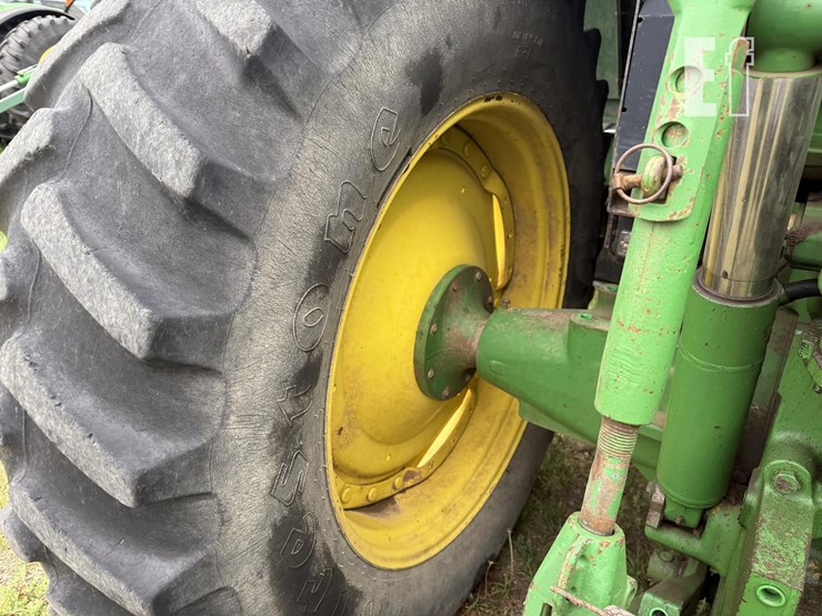 john-deere-7400-image-11