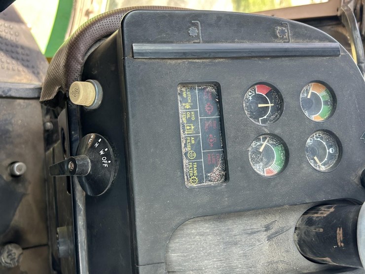 1984-john-deere-8450-image-43