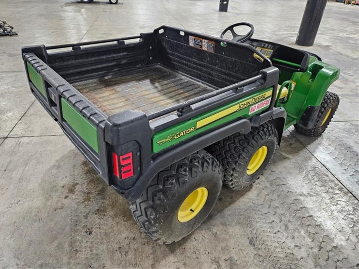 2014-john-deere-gator-image-5