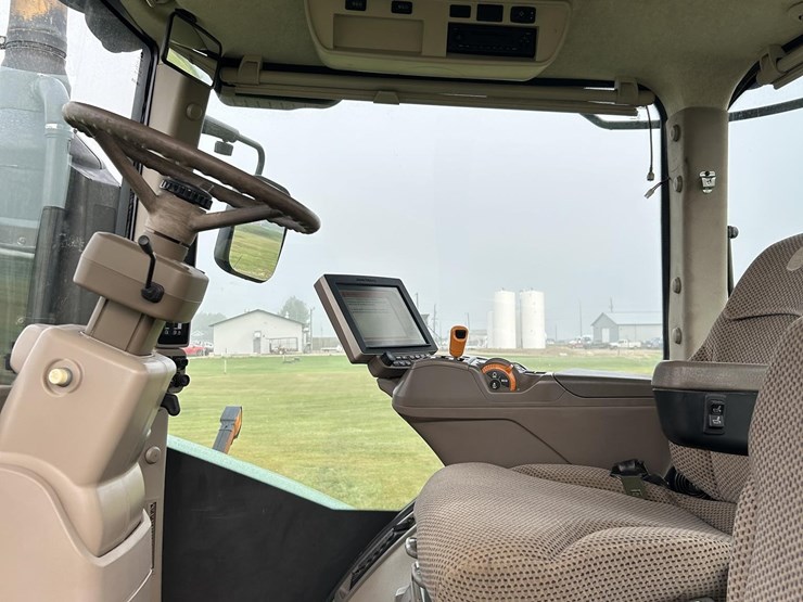 2017-john-deere-9620r-image-45
