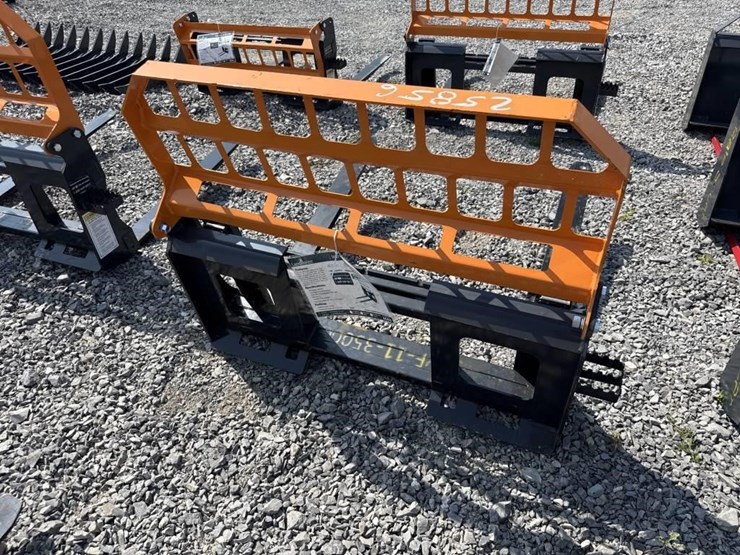 land-honor-pallet-forks-image-2