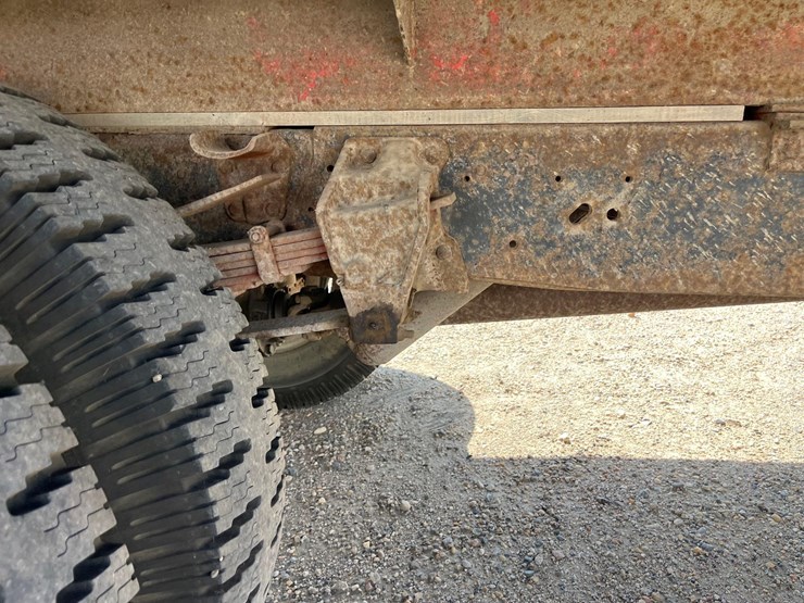 1976-ford-750-grain-truck-image-7