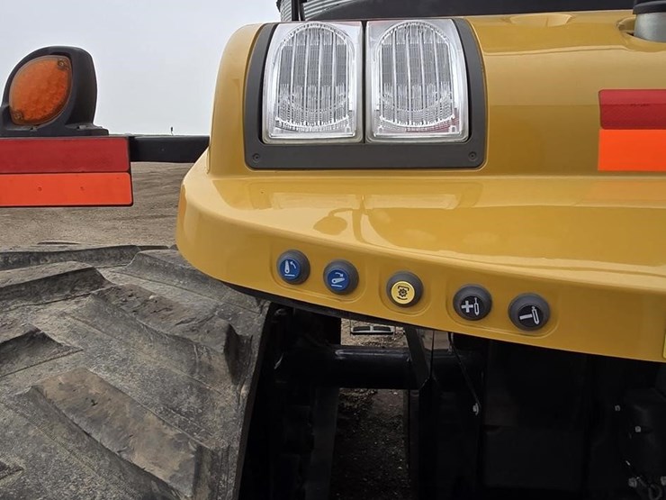 2020-challenger-mt743-image-23