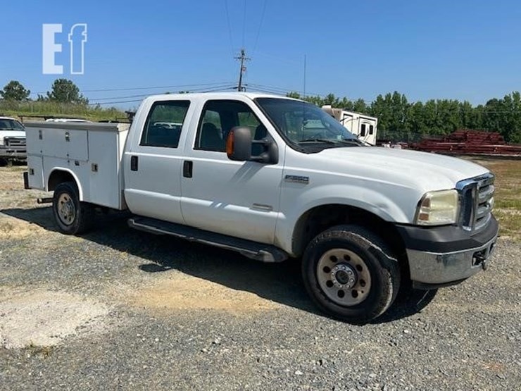 2006-ford-f350-sd-lariat-image-3