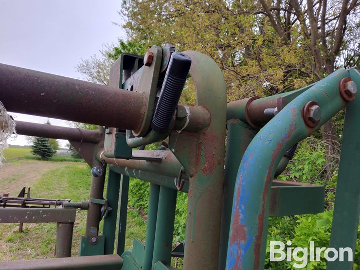 big-valley-6011-head-squeeze/cattle-chute-image-12
