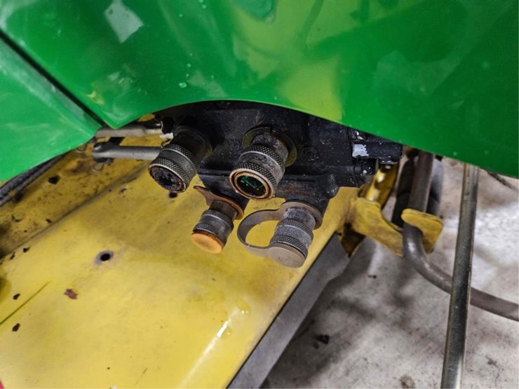john-deere-x485-image-14