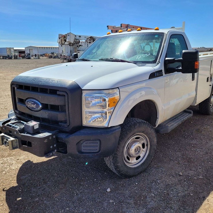 2016 FORD F350 SD XL