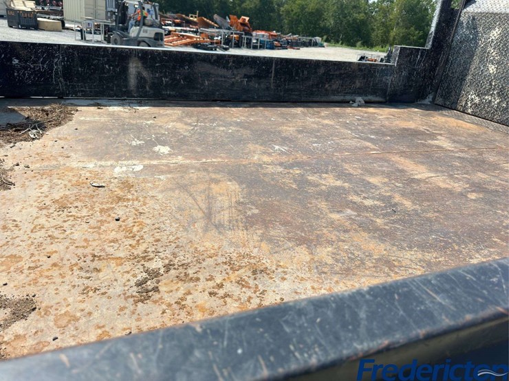 2012-ford-f350-xl-image-13
