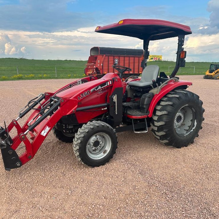 2011 CASE IH FARMALL 40