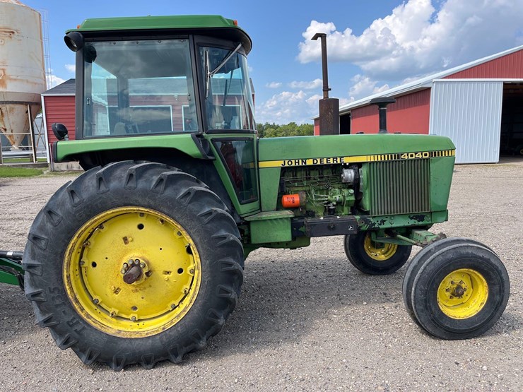 1982-john-deere-4040-image-5