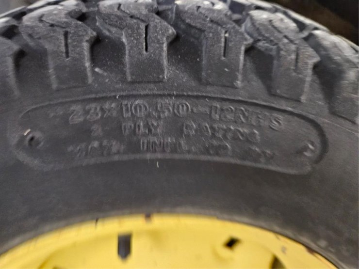 john-deere-425-image-35