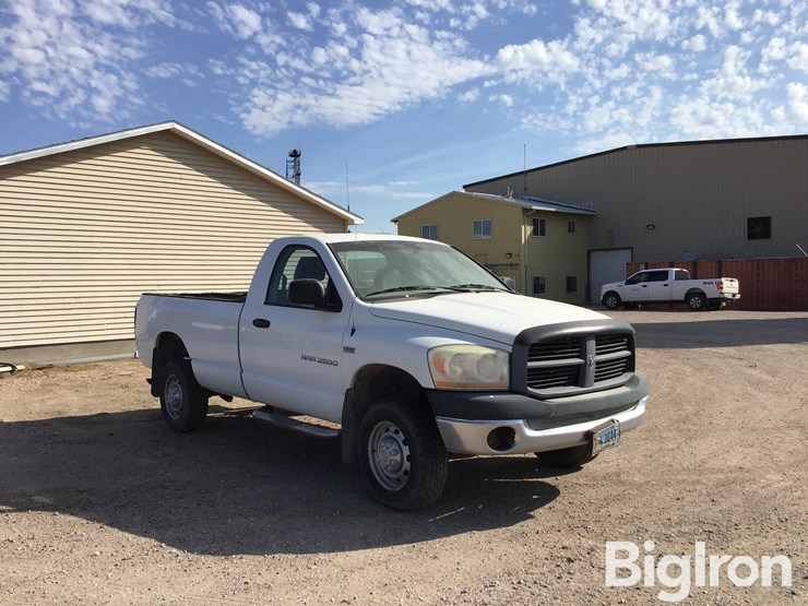 2006-dodge-ram-2500-image-3