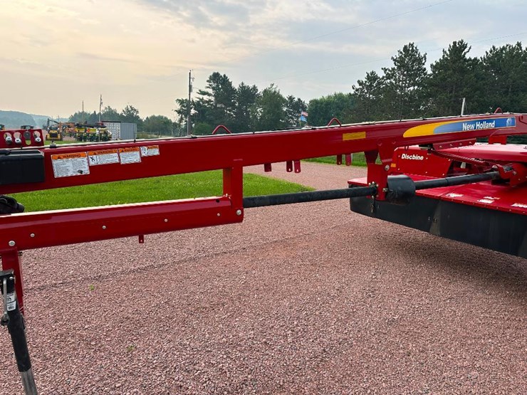 2014-new-holland-h7450-image-17