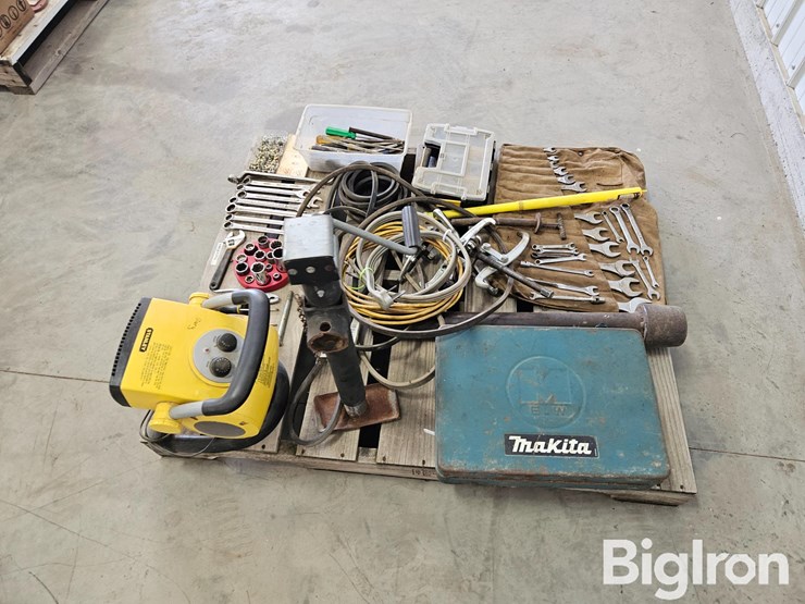 pallet-of-misc.-tools,-parts,-&-fasteners-image-6