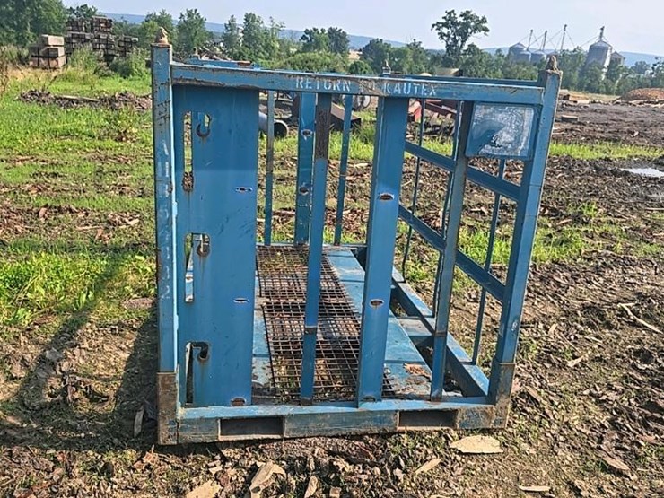 #135-•-lift-cage-image-2