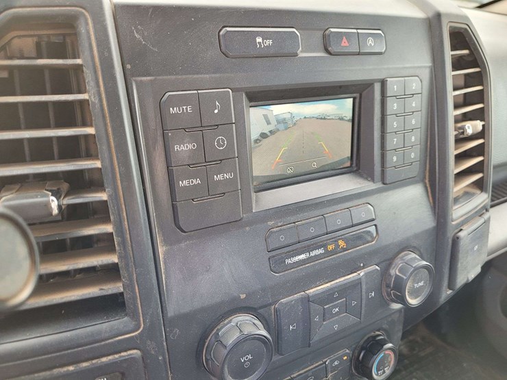 2018-ford-f150-xl-image-11