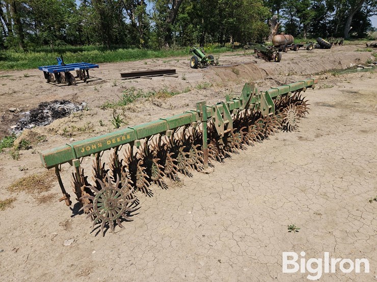 john-deere-400-image-3