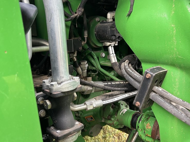 2017-john-deere-9620r-image-23