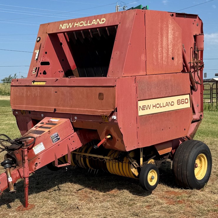 NEW HOLLAND 660