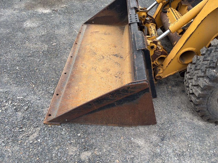 2001-john-deere-250-image-15
