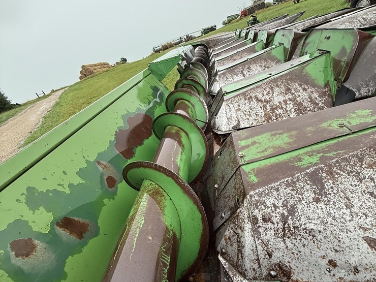john-deere-844-image-8