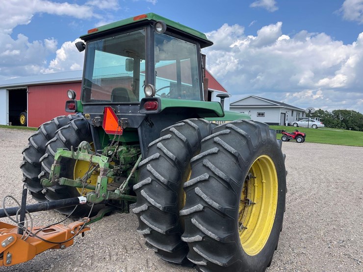 1981-john-deere-4240-image-7