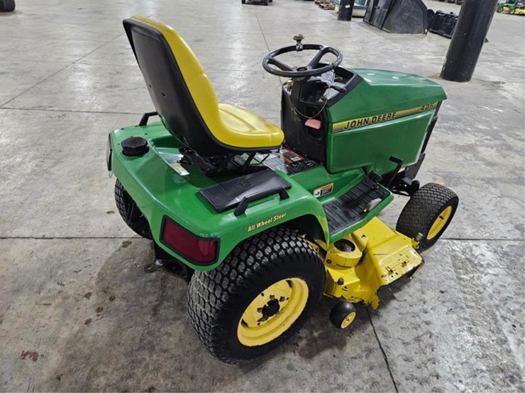 john-deere-425-image-5