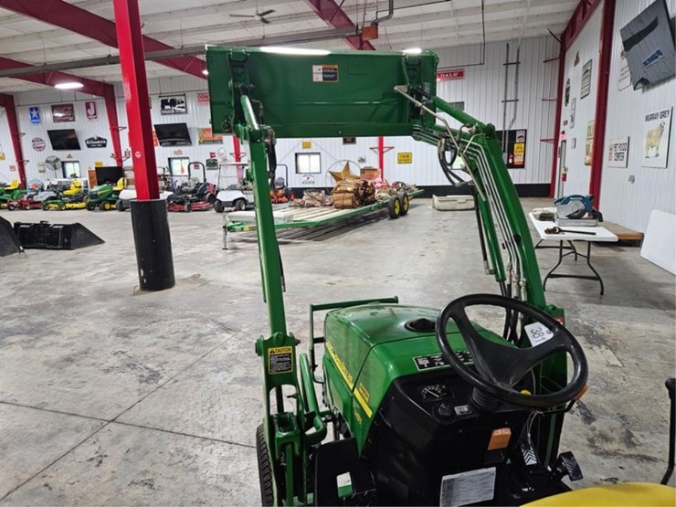 john-deere-2305-image-12
