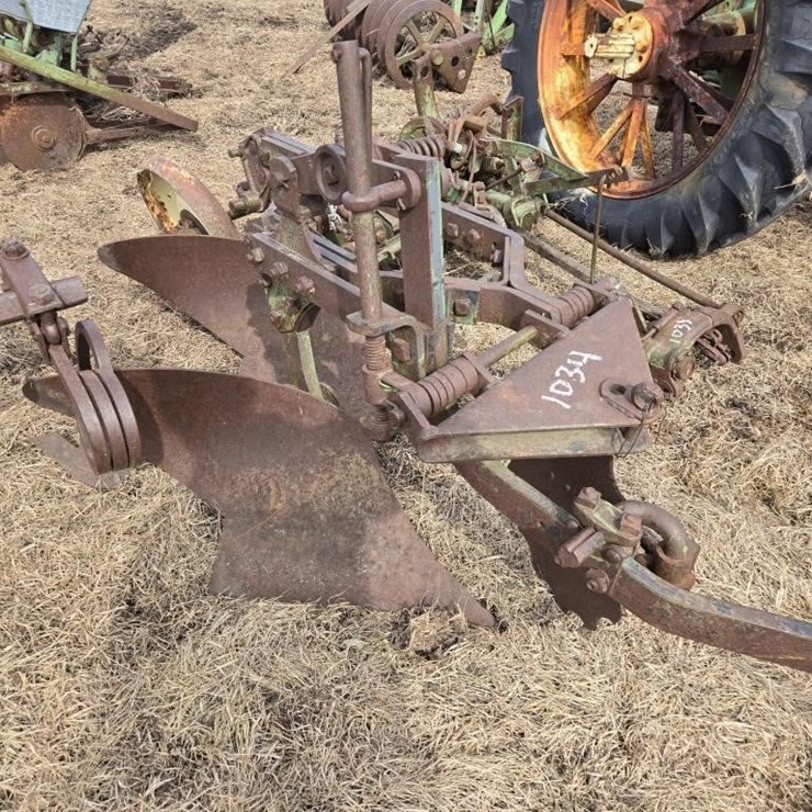 JOHN DEERE 2