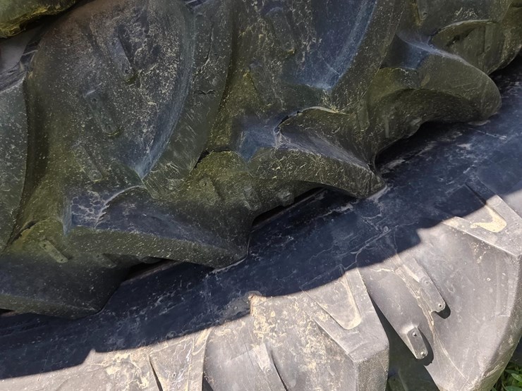 kleber-230/95r48-tires-&-rims-image-13