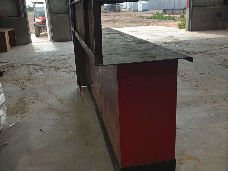 toolbox-w/-call-cabinets-image-16