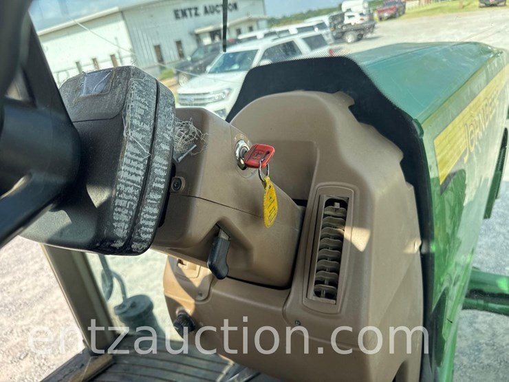 2005-john-deere-8320-image-32