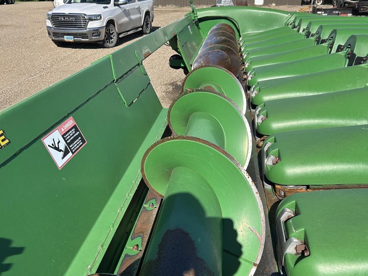 2011-john-deere-612c-image-35