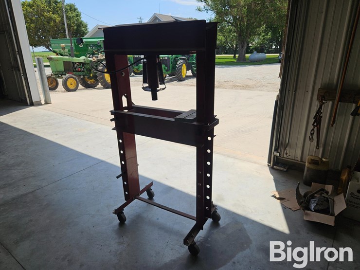 hydraulic-shop-press-image-3