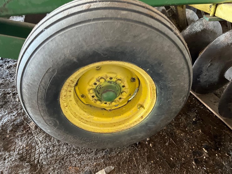 john-deere-310-image-6