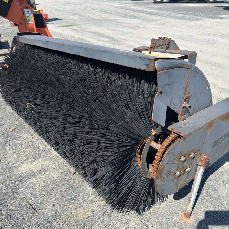 Sweepster 3PT Hitch Sweeper￼