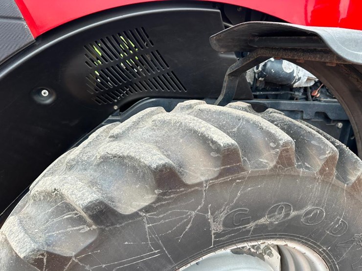 2017-case-ih-magnum-250-image-18