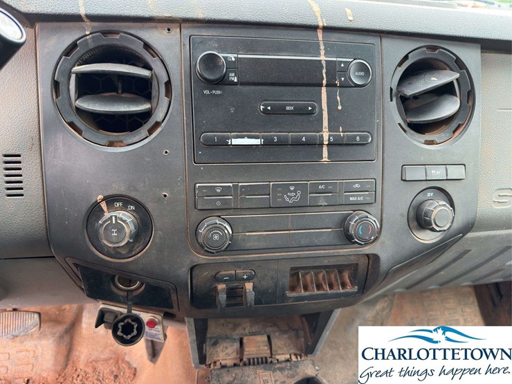 ford-f250-xl-image-27