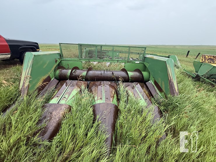 john-deere-454-image-2